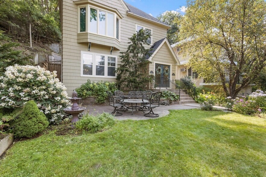 Foto principal - 813 Kenwood Pkwy