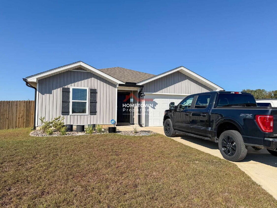 Primary Photo - 4425 Redbay Ct