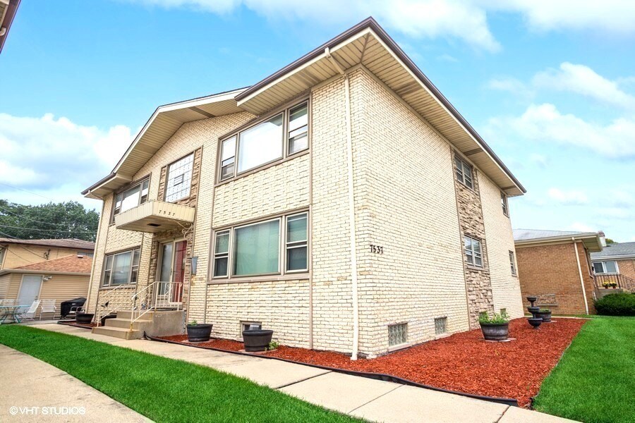 7537 W Higgins Rd Unit 2S, Chicago, IL 60631 Condo for Rent in
