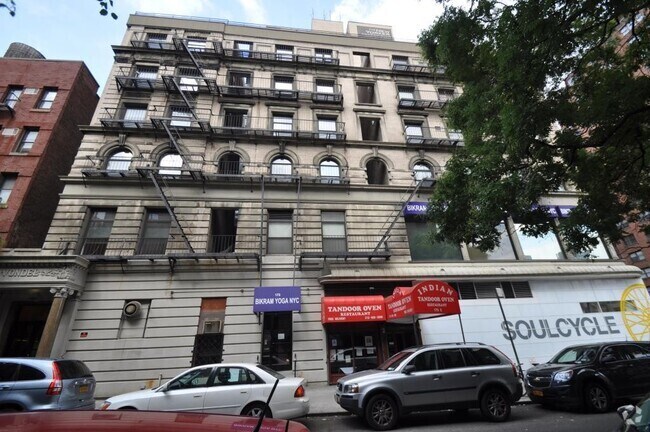 Building Photo - 171 E 83rd St