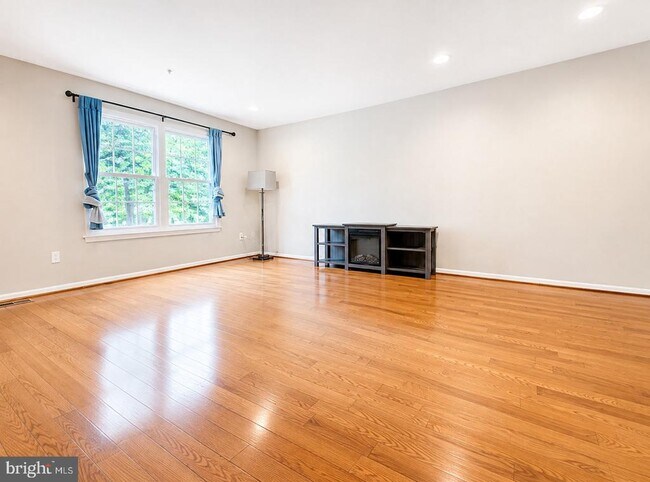 Foto del edificio - 6556 Ridgeborne Dr