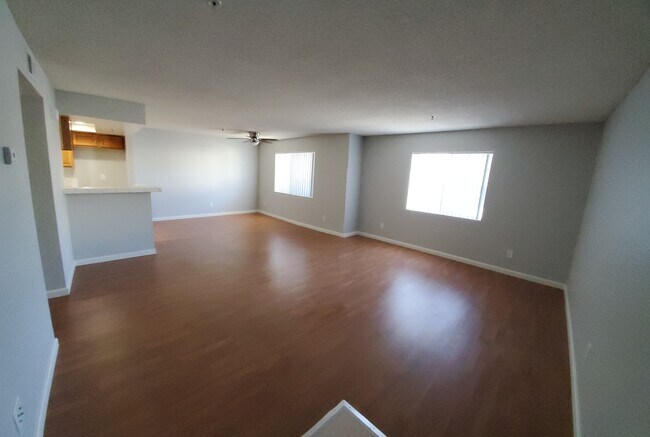 Sala de estar - 7892 2nd St