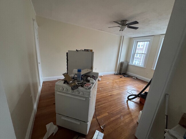 Building Photo - 100 Brainerd Rd