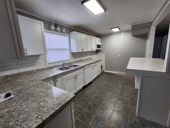 Foto del edificio - 16905 10th Ave