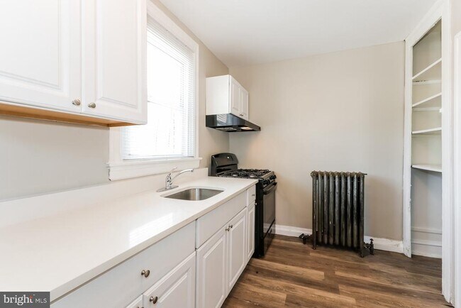 Foto del edificio - 5119 Hawthorne St