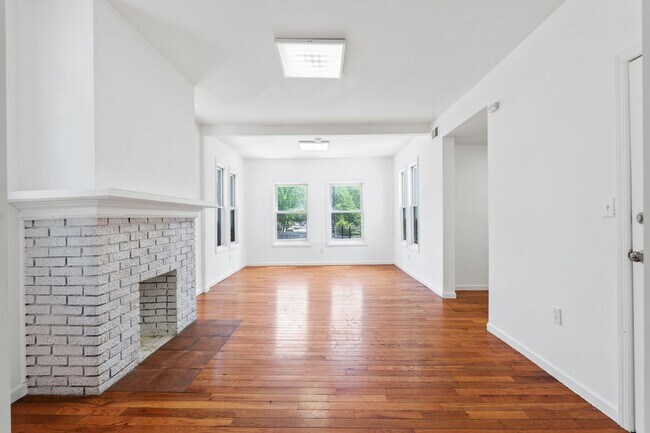 Foto del edificio - 1043 Hunterdon St