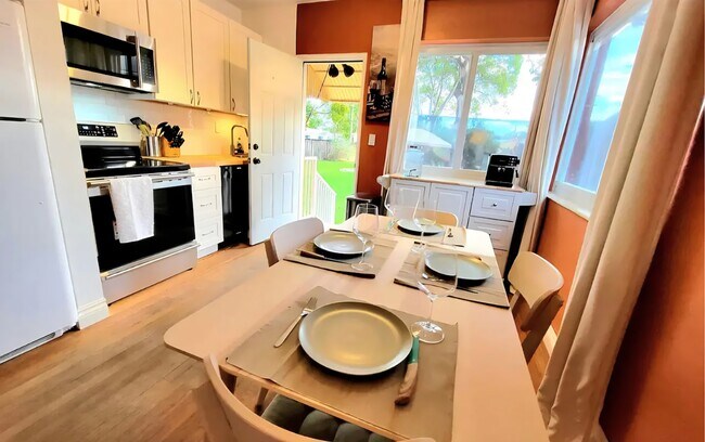 Foto del edificio - 1720 Fletcher St