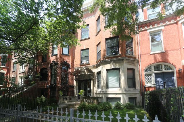 Primary Photo - 544 W Fullerton Ave