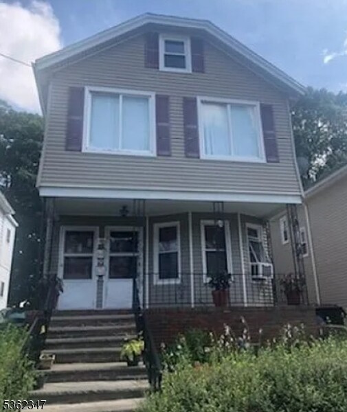 Foto principal - 388 E 9th Ave