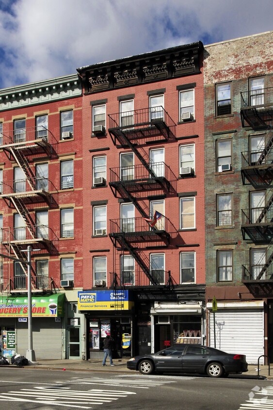 Foto del edificio - 2351 Second Ave