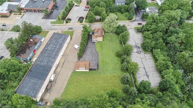Building Photo - 33 S Oviatt St