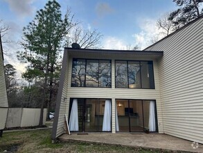 Building Photo - 24468 Country Clb Dr