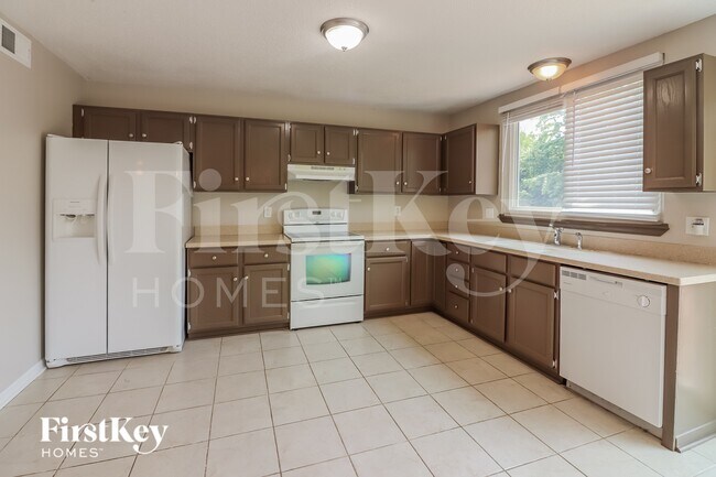 Foto del edificio - 909 Minnie Ave