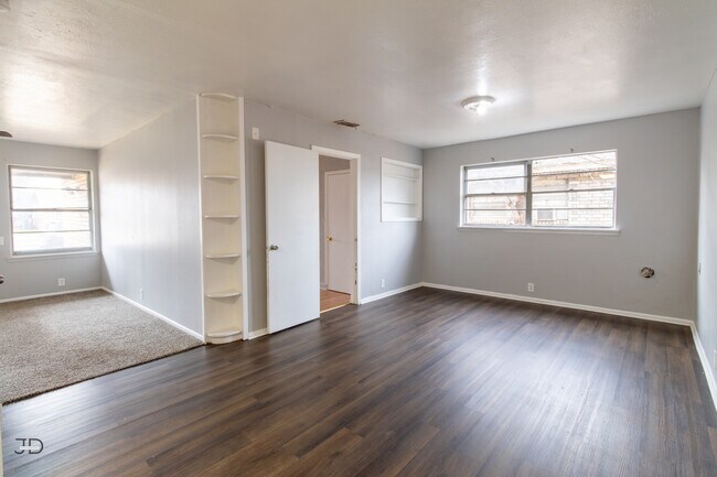 Building Photo - 1808 Las Cruces Ln