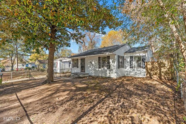 Building Photo - 2754 Lakehurst Ave