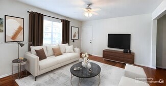 Building Photo - 5660 SW 78th St