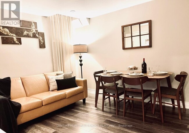 Building Photo - 657 Thompson Rd S