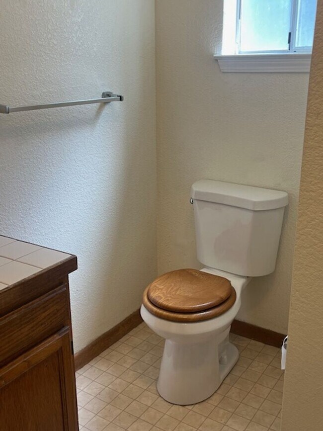Foto del edificio - One Bedroom One Bathroom Temescal
