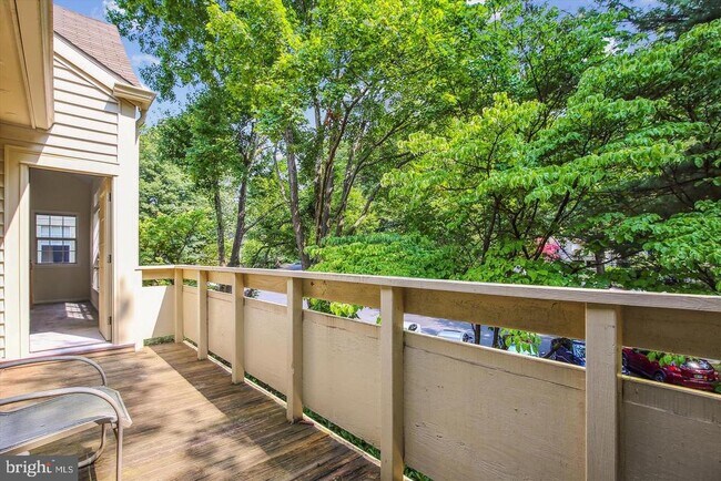 Foto del edificio - 2224 Springwood Dr