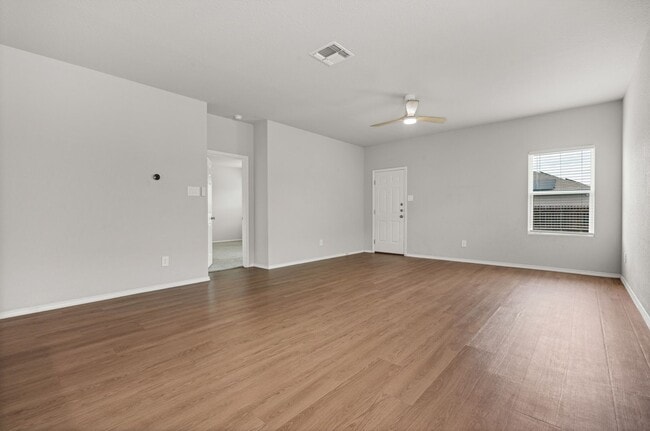 Building Photo - Charming 4-Bedroom Home in Elmendorf!