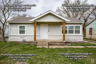 Building Photo - 1059 Lyle St