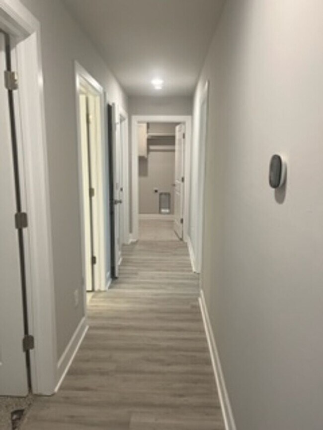 Building Photo - Newly Built!