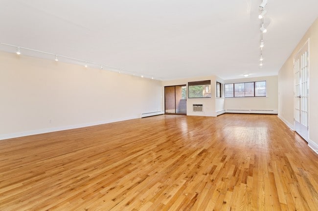 Floorplan - 220 East 86th