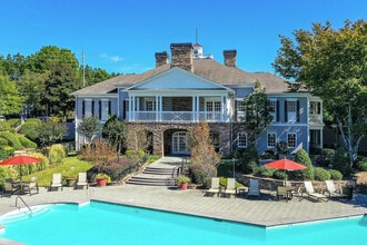 Building Photo - Crestmark Apartments Building Photo - Crestmark Apartments