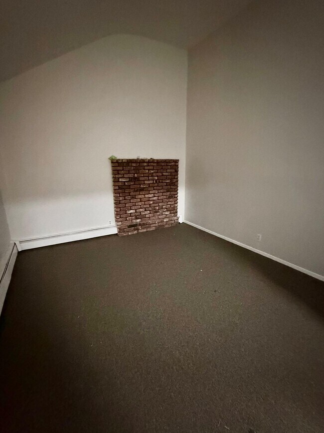 Foto del edificio - 958 Taylor Ave