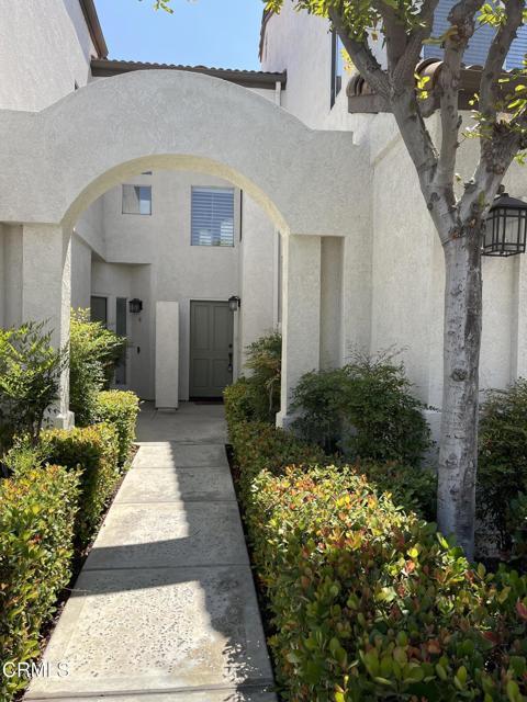 Building Photo - 2141 Triador St