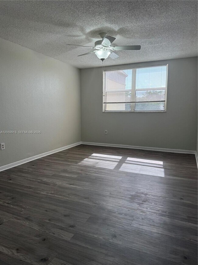 Building Photo - 8323 Lake Dr