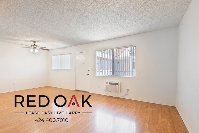 Building Photo - ~$100 OFF Each Month~ Top Floor Two Bedroo...