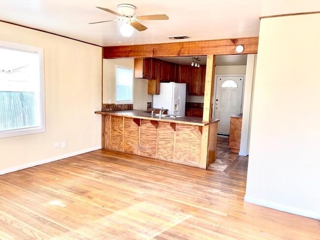 Building Photo - 2220 20th St