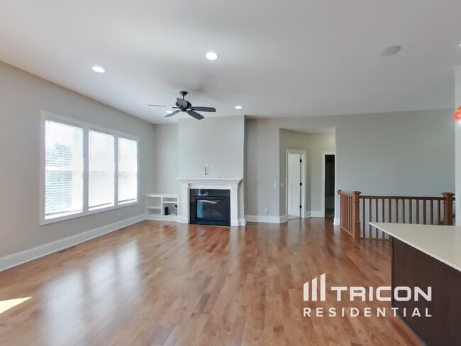 Building Photo - 19280 Castle Ct