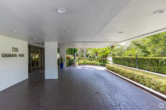 Entrance - Granada Park Condominiums