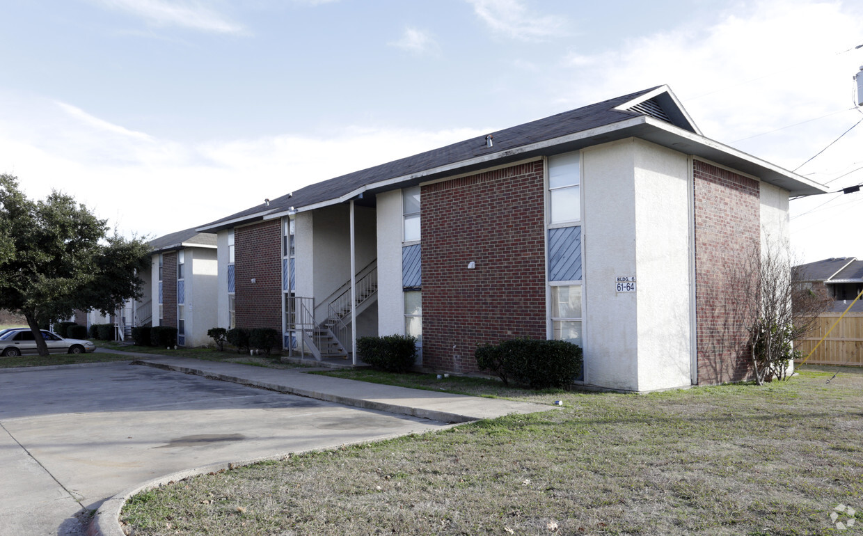 Foto principal - Hickory Hill Apartments