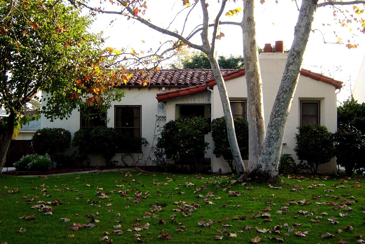Foto principal - 2090 E Mountain St