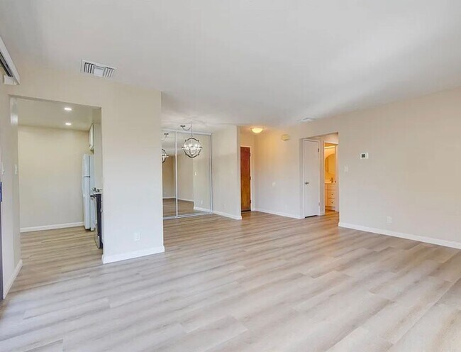 Foto del edificio - 2415 Horizon Ln