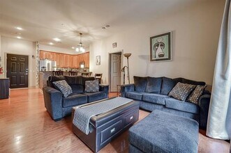 Building Photo - 7400 River Rd