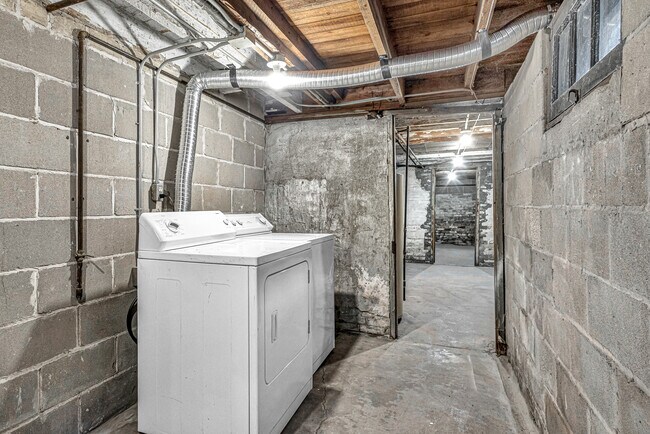 Basement In-unit Laundry - 915A Georgia Ave