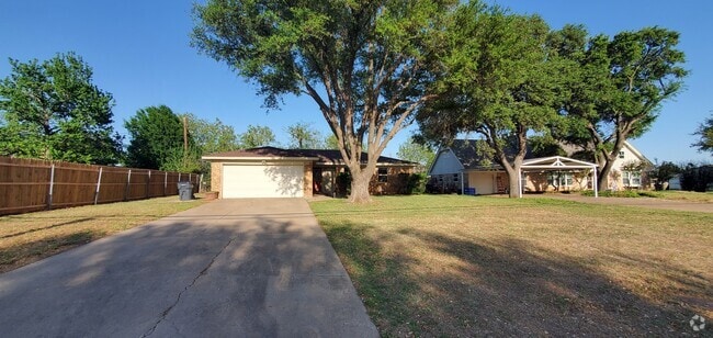 Primary Photo - 4525 Sisk Rd