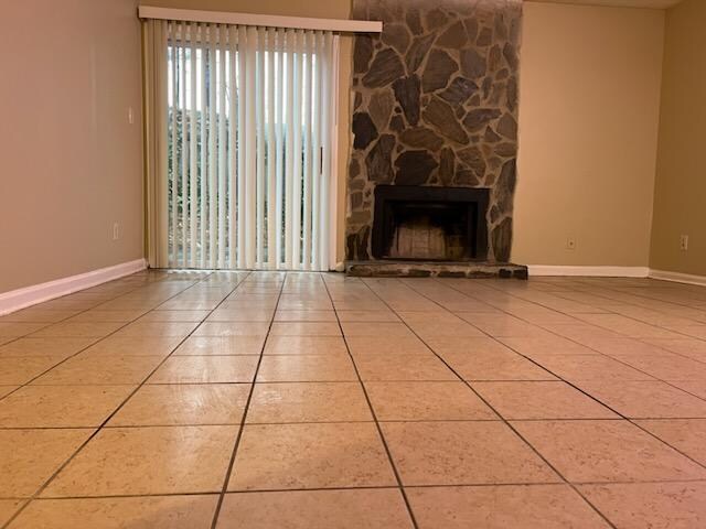 Foto del edificio - 6429 Baker Ct