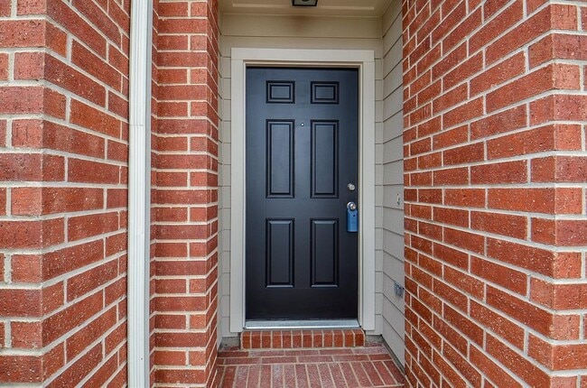 Building Photo - 3027 N Heights Hollow Ln
