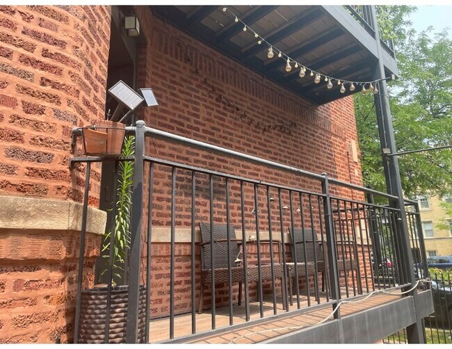 Foto del edificio - 4838 N Ashland Ave
