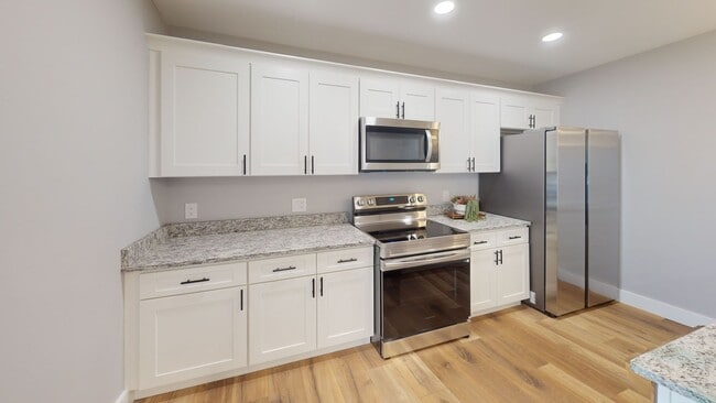 Photo - 1708 Highland Ave Townhome