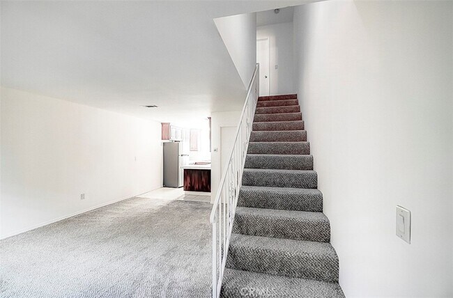 Building Photo - 11735 Valley View Ave