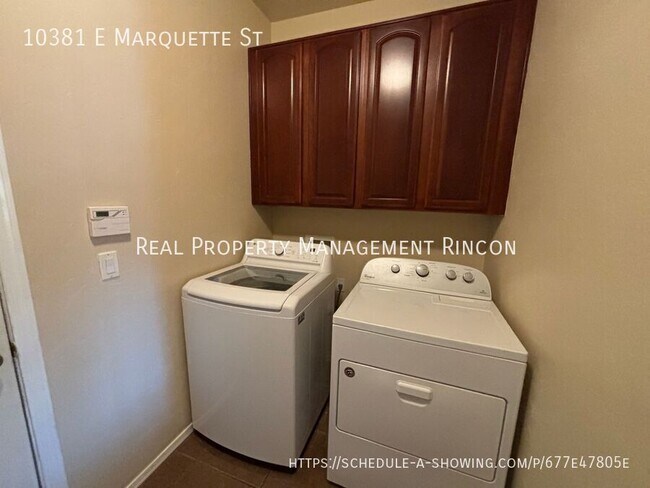 Foto del edificio - 10381 E Marquette St