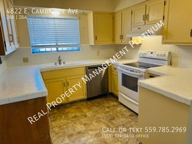 Building Photo - $1,695 - Spacious Two Bedroom +Flex Room- ...