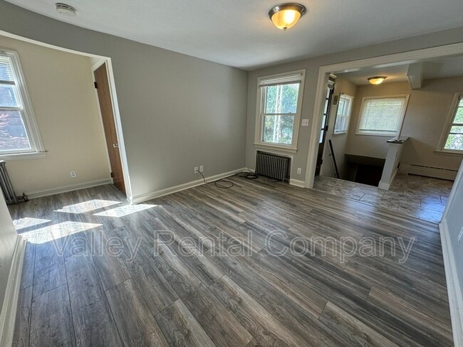 Building Photo - 72 Lyman St