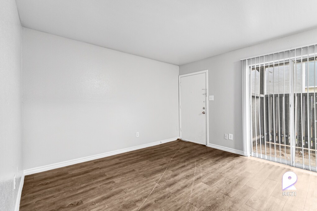 2602 21st St N Unit 1605, Texas City, TX 77590 Room for Rent in Texas